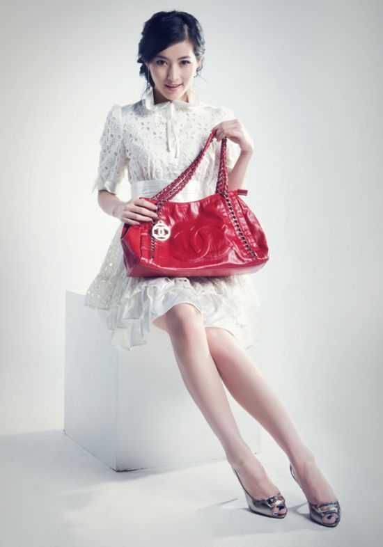 �����ʵľ���ģ��Ů��