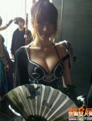 Ҷ�����Ը������ǳ��䵱�ڼ��أ�