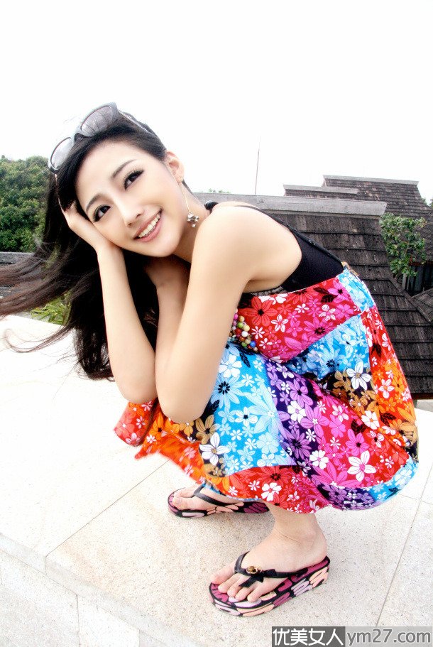 ������Ů������