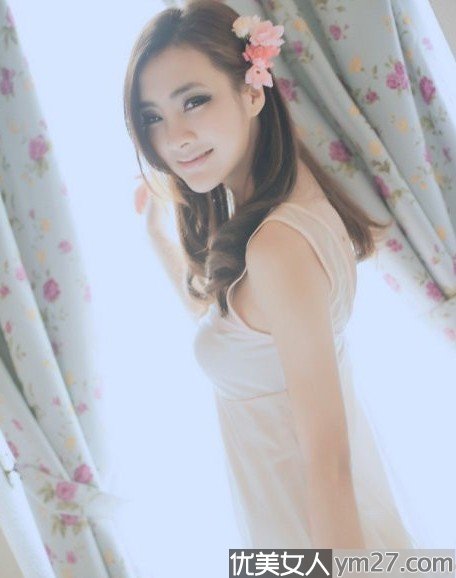 �����´���Ů �ߴ����ջ�