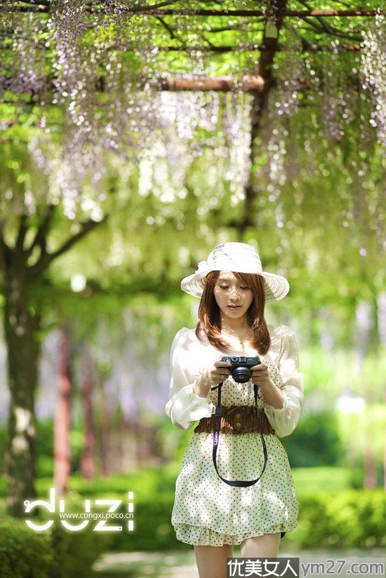 ���ٻ��µ�����Ů