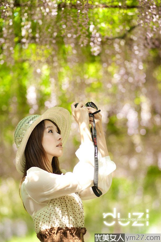 ���ٻ��µ�����Ů