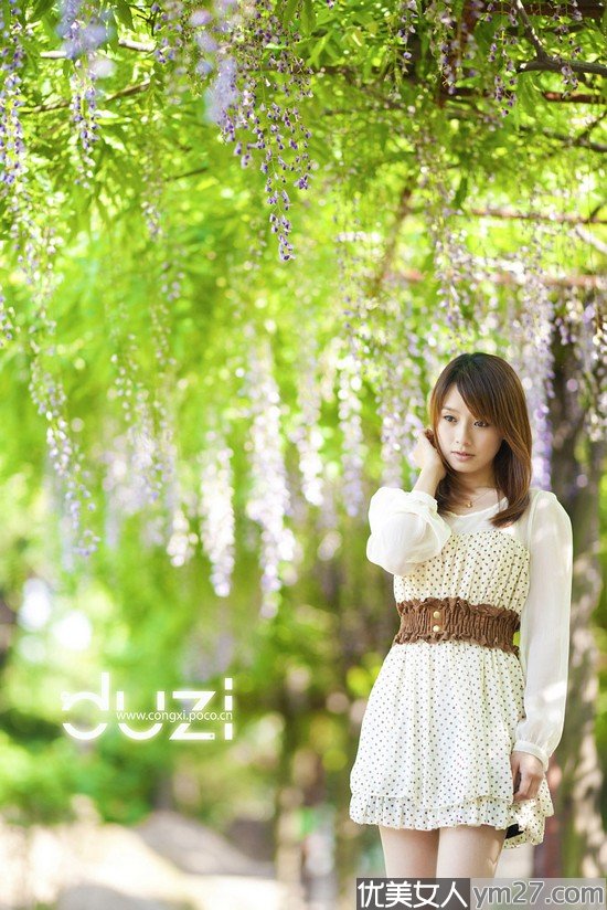 ���ٻ��µ�����Ů