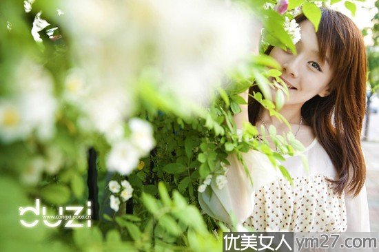 ���ٻ��µ�����Ů