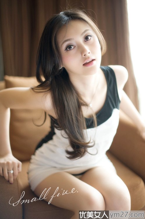 ��Ʒ���ĵ�����Ů��������