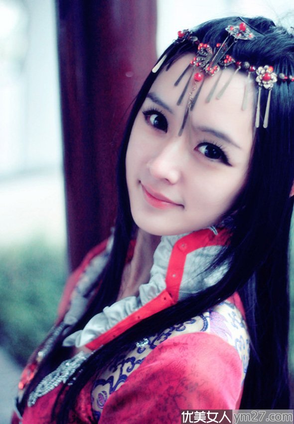 �崿Ψ���Ĺ�װ��Ů