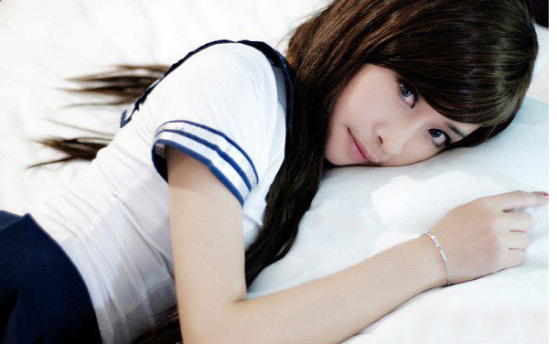 ���뷲���У԰�崿��˿��ʹ