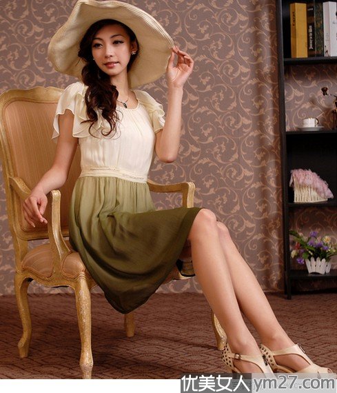 ����������Ʒ С��Ů�ر�