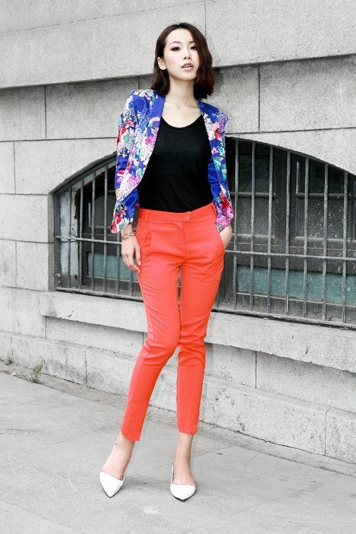 ����Ů��ŷ����ͷ���� ���Ŵ��Ƴ����ݣ�