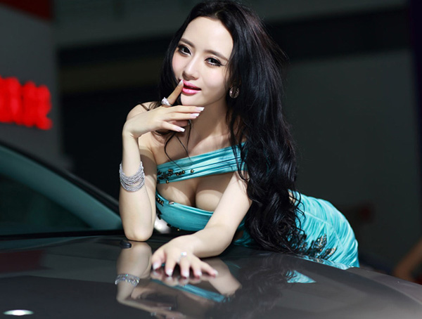 ����ȫ�����ǻ������Ů��ģ